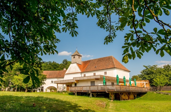 Wir Suchen  Stellenbewerbung auf Schloss Kreisbach